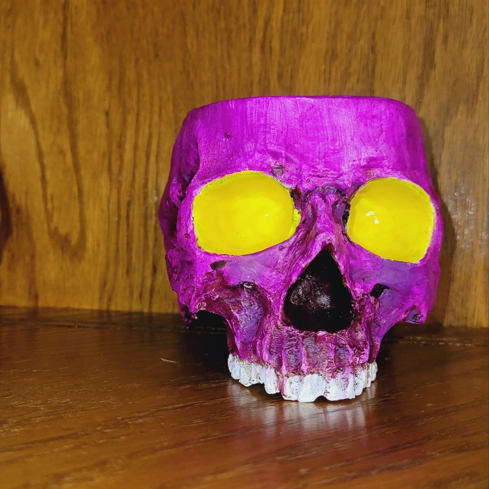 PurpleSKULLcontainer Hand painted by me